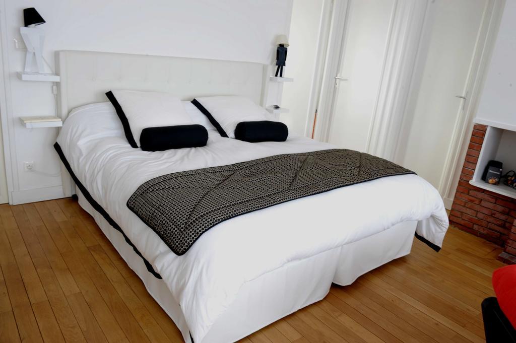 Au Coeur De Beauvais Bed & Breakfast Eksteriør bilde